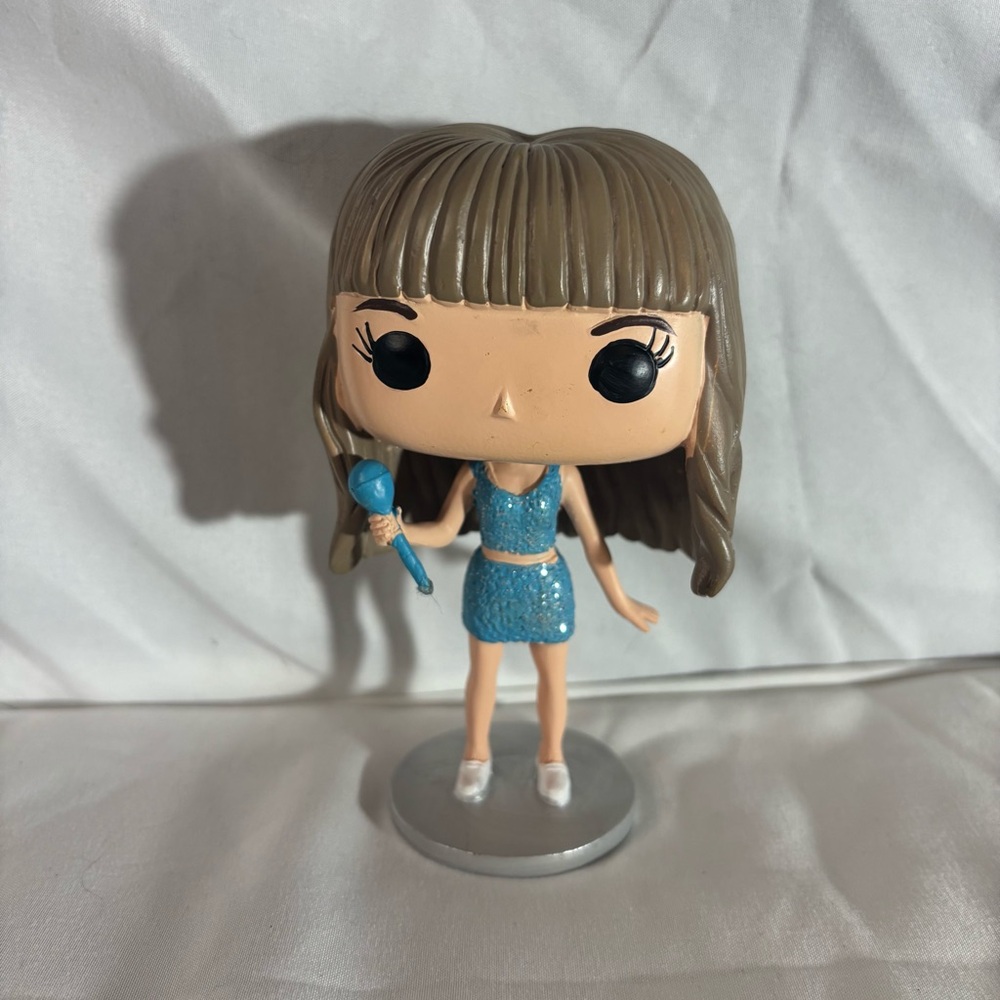 Taylor Swift - Eras Tour - Taylor - 1989 Era Inspired Resin Doll